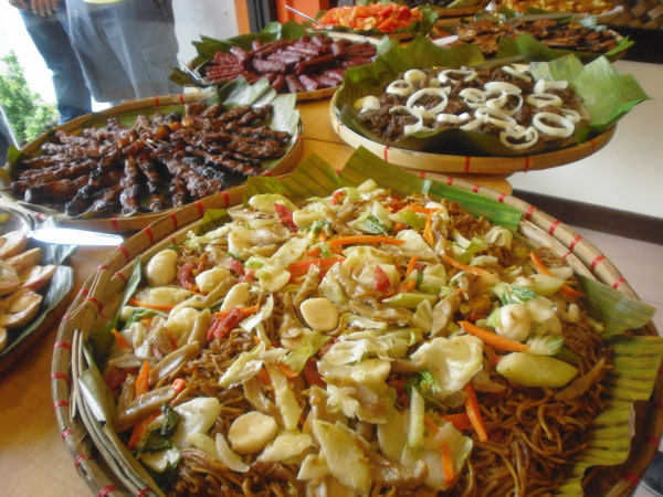 filipino-fiesta-dishes